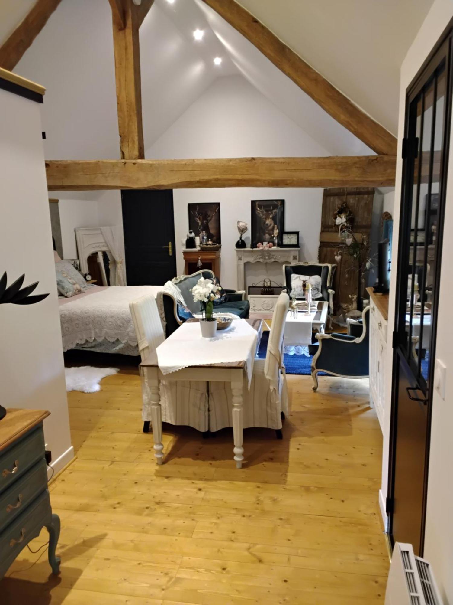 Au Petit Bonheur De Seraphine Saint-Aubin  Exteriör bild